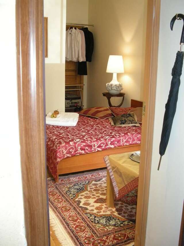 Гостевой дом Guest room in Old Town Вильнюс-12